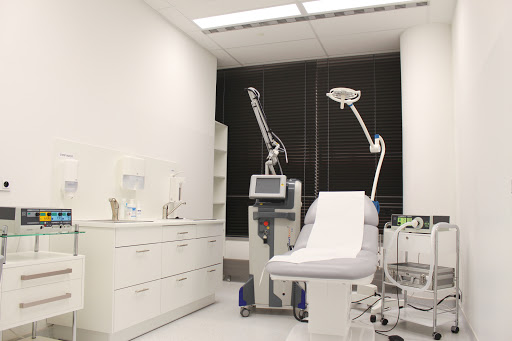 Laser scar removal clinics Prague