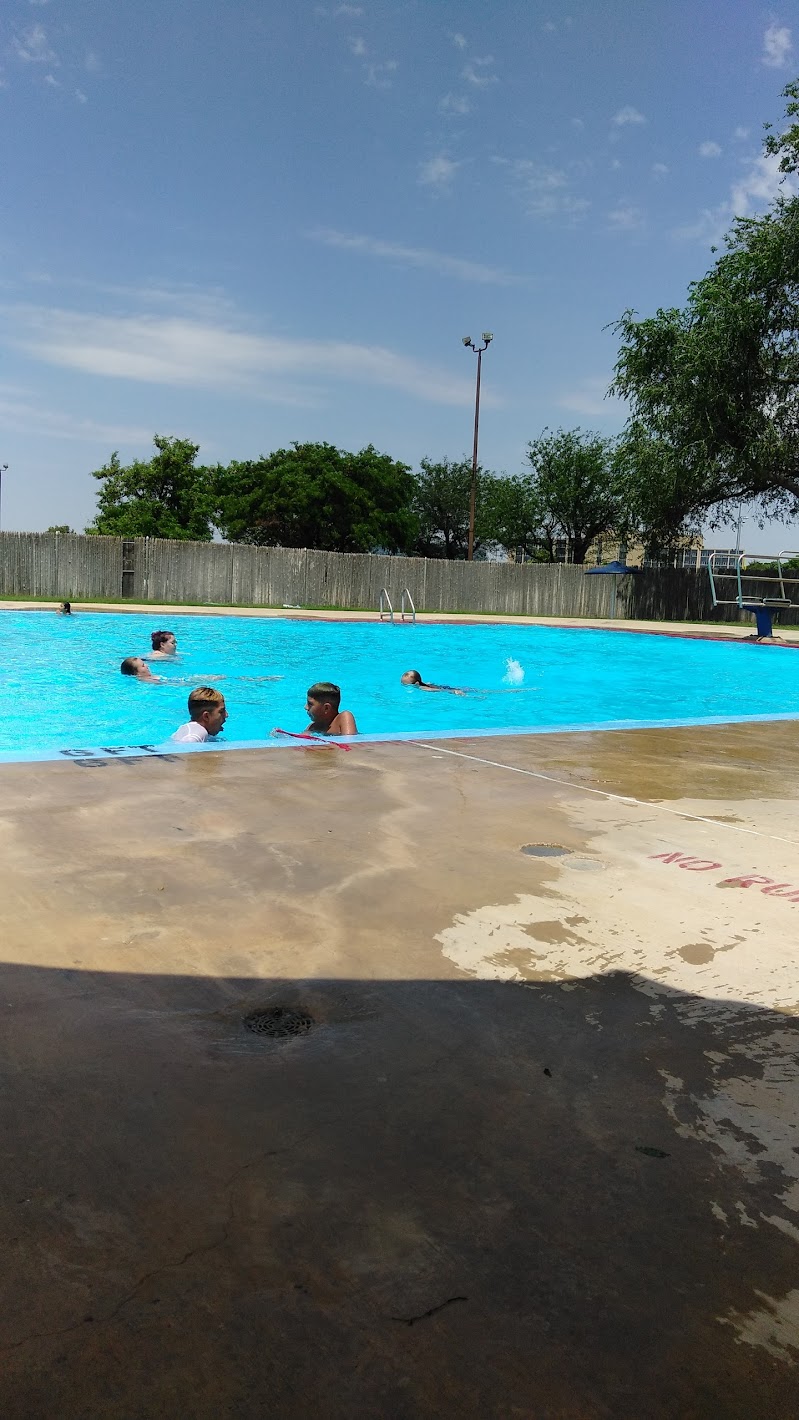 Maxey Swimming Pool
