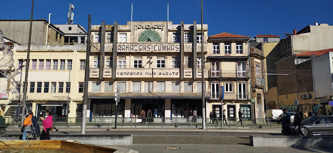 Praça de Gomes Teixeira 10, 4050-290 Porto, Portugal