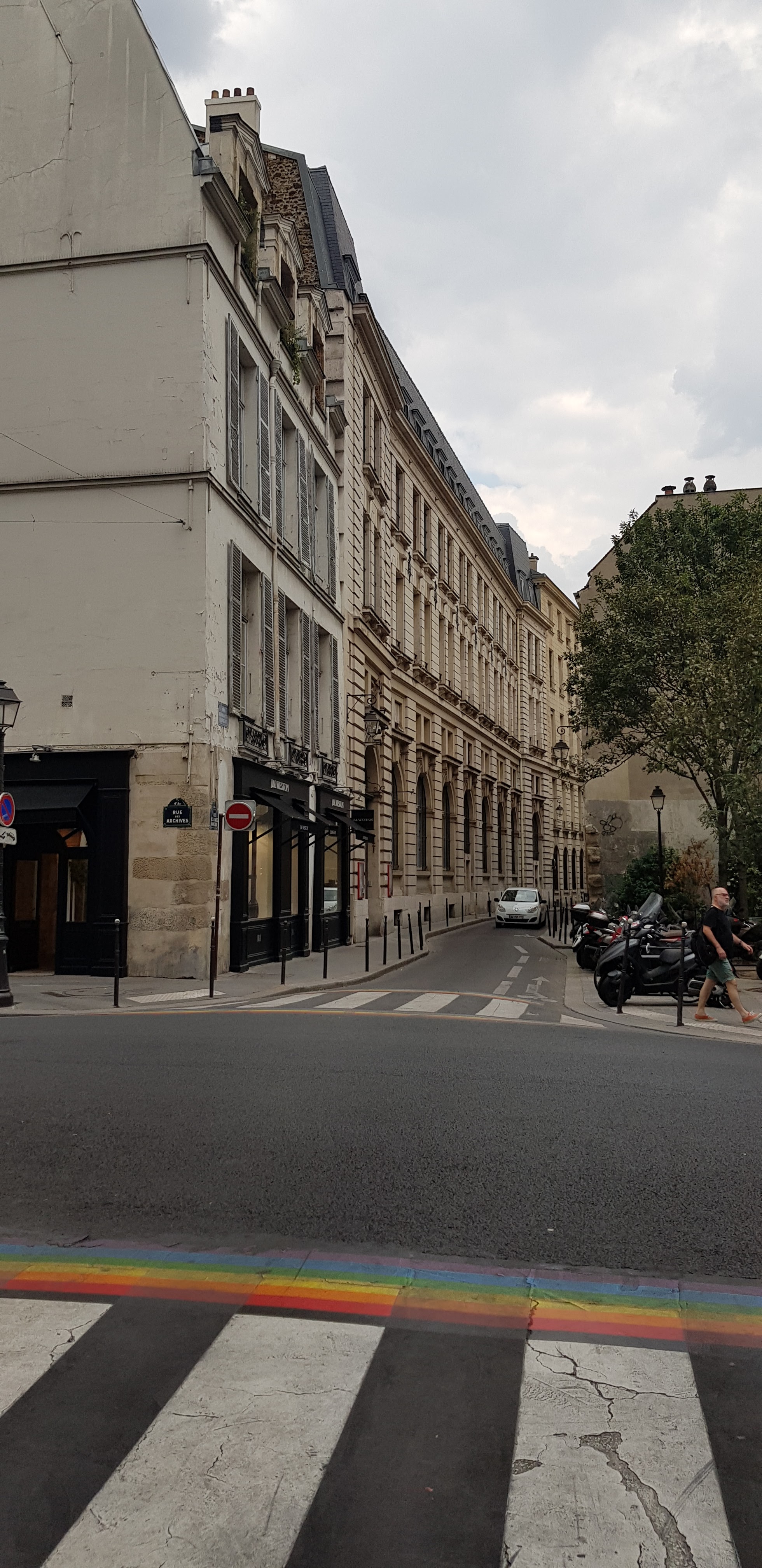 Photo n° 2 de l'avis de César.e fait le 24/07/2018 à 15:23