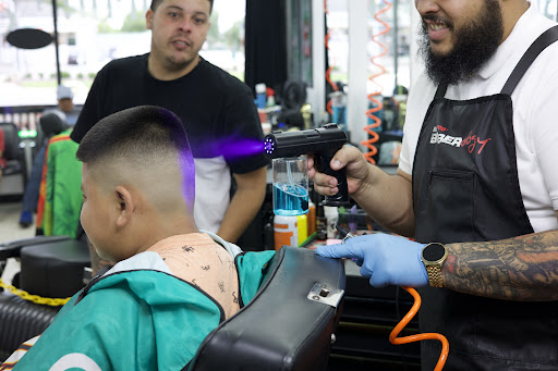 Barber Shop «New Era Barber Shop», reviews and photos, 405 Magnolia Ave, Auburndale, FL 33823, USA