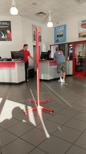 Tire Shop «Discount Tire Store - Clermont, FL», reviews and photos, 16407 FL-50, Clermont, FL 34711, USA