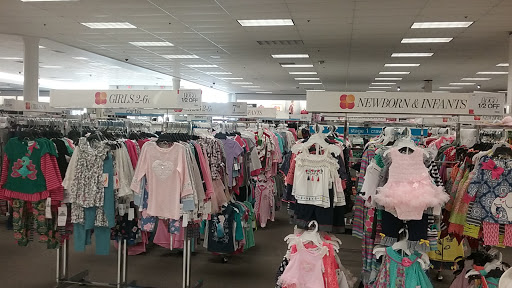 Peebles, 2385 York Crossing Dr, Hayes, VA 23072, USA, 