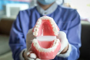 คลินิกสองคุณหมอจัดฟัน Songkhunmor Judfun Dental Clinic image