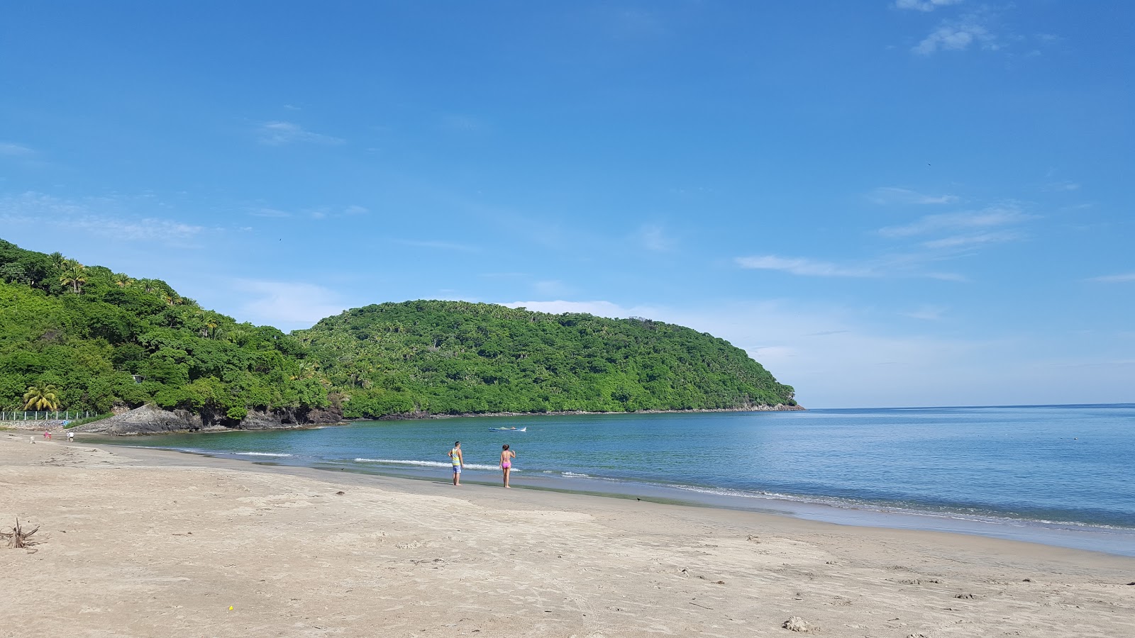 Photo de Los Ayala beach avec un niveau de propreté de assez propre