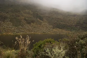 Lake Iguaque image