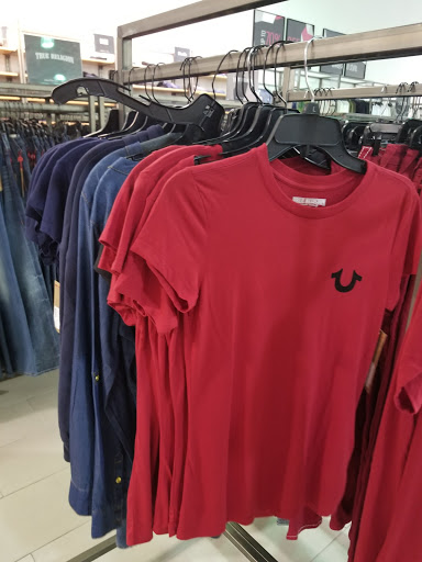 Department Store «Saks OFF 5TH», reviews and photos, 3310 Livermore Outlets Dr, Livermore, CA 94551, USA