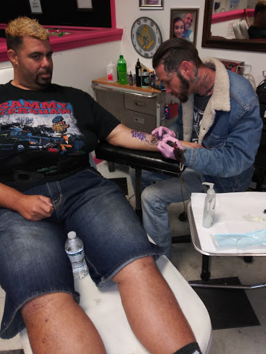 Tattoo Shop «Rockstar Tattoo Studio», reviews and photos, 1258 Red Bank Rd, Goose Creek, SC 29445, USA