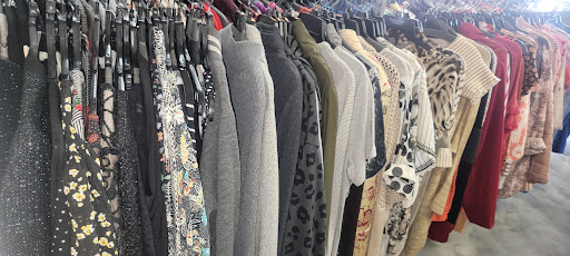 Consignment Shop «SecondHand Savvys», reviews and photos, 210 S Kings Ave, Brandon, FL 33511, USA