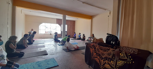 Chandra Estudio de Yoga y Foro Holistico - C. 1 176-212, Centro, 94470 Fortín de las Flores, Ver., Mexico