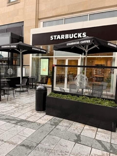 Starbucks Victoria Square