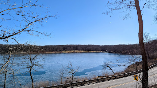 Paw Paw Woods Nature Preserve, 9102 Archer Ave, Willow Springs, IL 60480