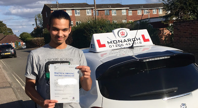 Comments and reviews of Monarch School Of Motoring