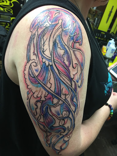 Tattoo Shop «231 Tattoos & Piercing Panama City Florida», reviews and photos, 2411 US-231, Panama City, FL 32405, USA