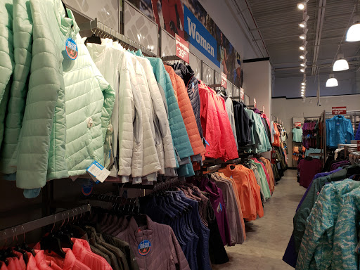 Sportswear Store «Columbia Sportswear Outlet», reviews and photos, 1659 94th Dr F250, Vero Beach, FL 32966, USA