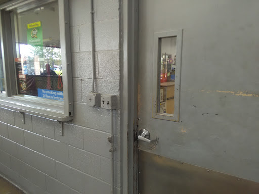 Tire Shop «Walmart Tire & Lube Express», reviews and photos, 40 Drury Dr, La Plata, MD 20646, USA