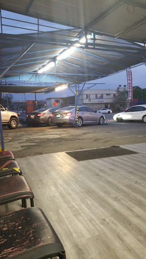 L. A. Express Carwash en Los Angeles