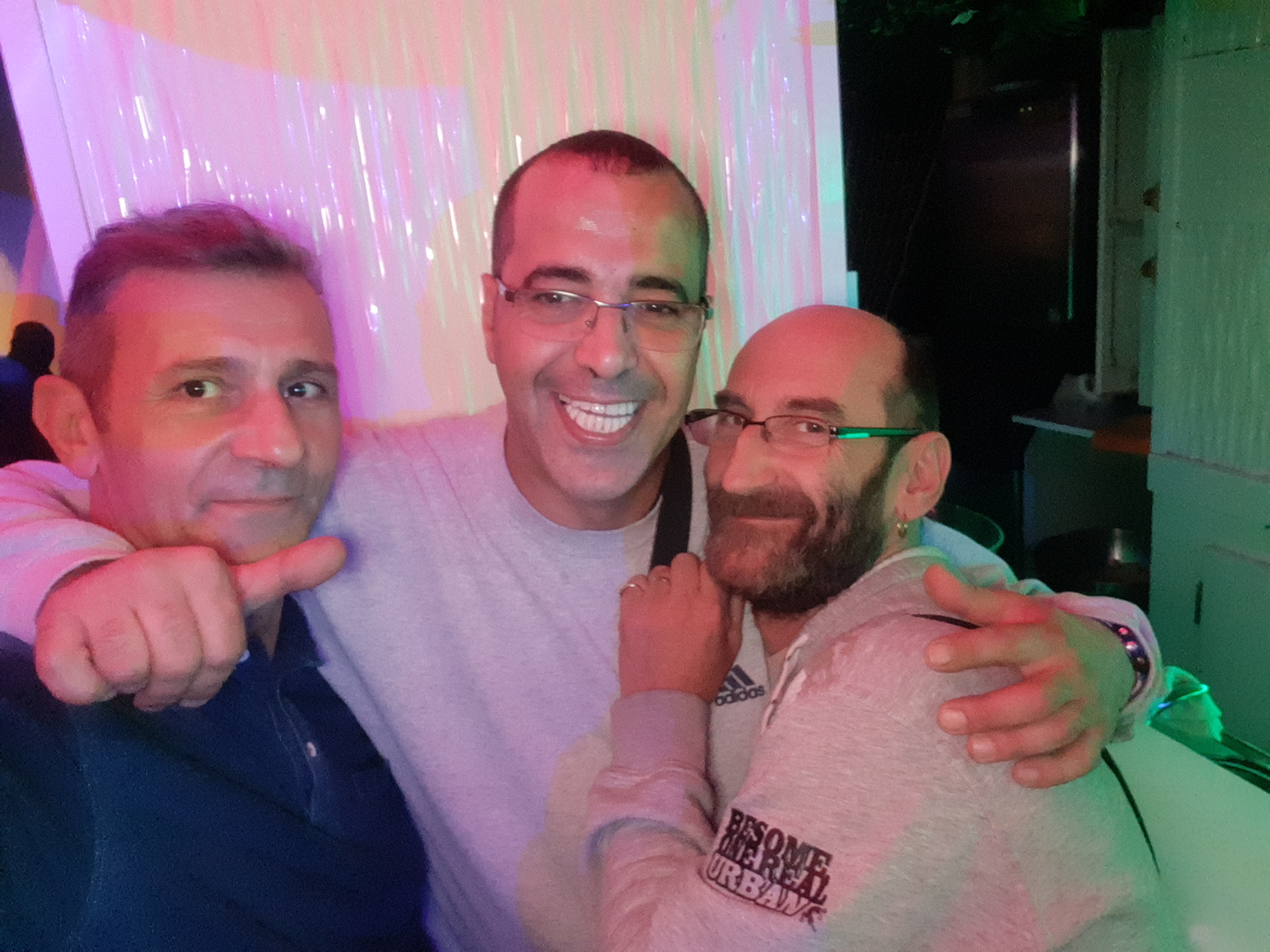 Photo n° 6 de l'avis de Laurenzo.a fait le 13/12/2016 à 02:26