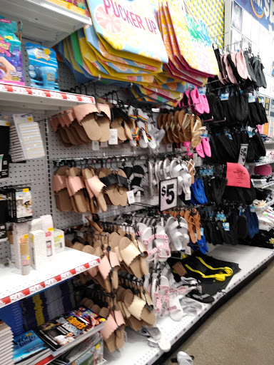 Pet Supply Store «PetSmart», reviews and photos, 815 McDermott Street, Council Bluffs, IA 51501, USA