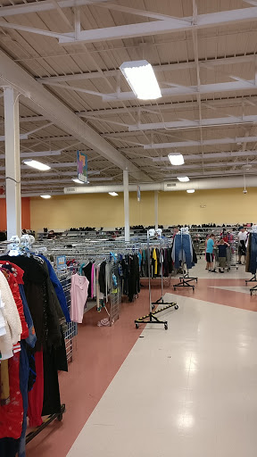 Thrift Store «Goodwill - Bloomington», reviews and photos, 7845 Lyndale Ave S, Bloomington, MN 55420, USA