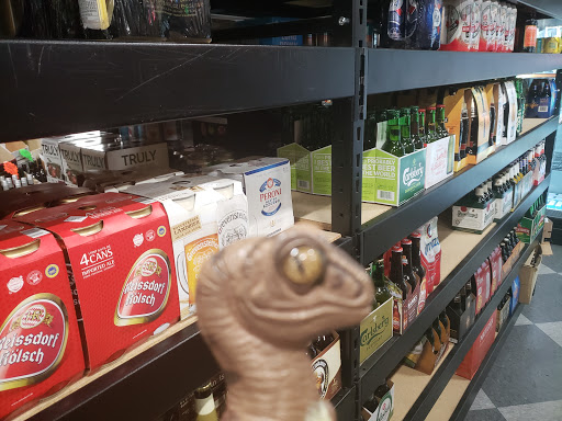 Liquor Store «Shoregate Beverage & Liquor», reviews and photos, 30498 Lakeshore Blvd, Willowick, OH 44095, USA