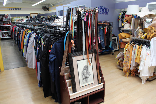 Outlet Store «Goodwill Outlet & Donation Center», reviews and photos