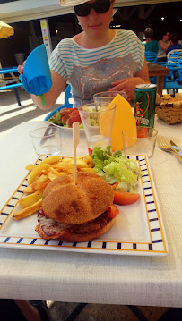 Hamburger du Restaurant Le Bleu Blanc Jaune à Bidart - n°3