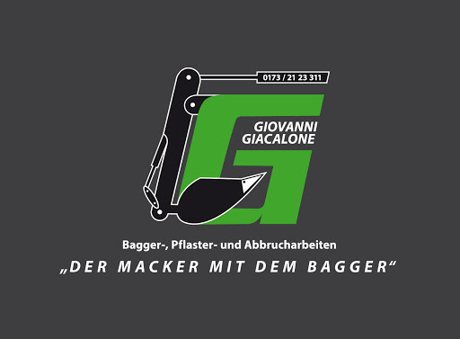 Der Macker mit dem Bagger Erdbau und Abbruch GmbH