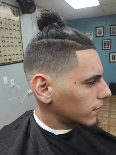 Barber Shop «Five Star Barbershop», reviews and photos, 11604 Seminole Blvd, Largo, FL 33778, USA