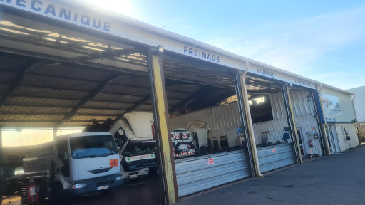 Photo 2 - Borras Trucks