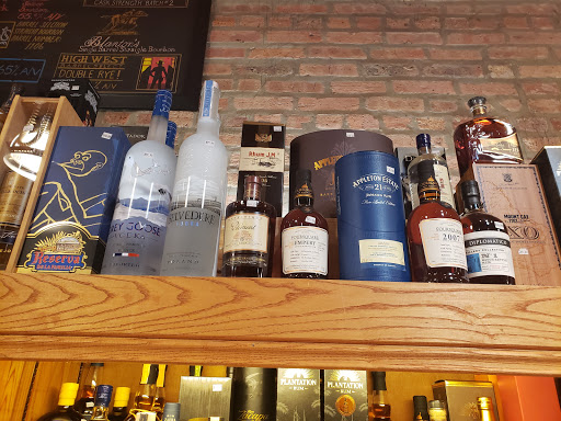 Liquor Store «Warehouse Liquors», reviews and photos, 634 S Wabash Ave, Chicago, IL 60605, USA