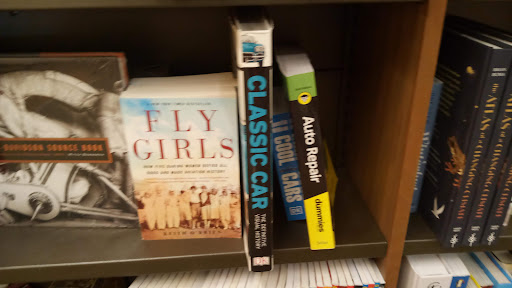 Book Store «Barnes & Noble Booksellers El Paso/Fountains at Farah», reviews and photos, 8889 Gateway Blvd W #120, El Paso, TX 79925, USA