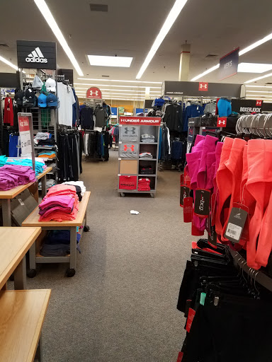 Sporting Goods Store «Academy Sports + Outdoors», reviews and photos, 1351 S Interstate Hwy 35, Round Rock, TX 78664, USA