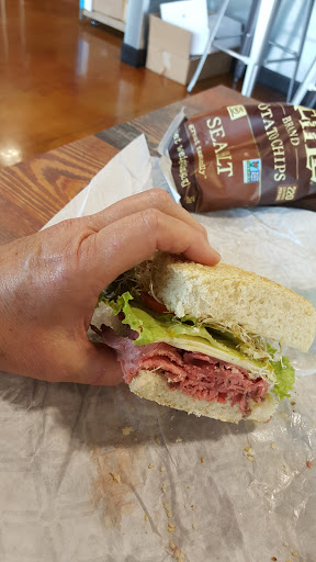 Grocery Store «Fresh Thyme Farmers Market - Kenosha», reviews and photos, 7100 Green Bay Rd, Kenosha, WI 53142, USA