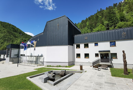 Cultural center Črna in Carinthia Center 153, 2393 Črna na Koroškem, Slovenija