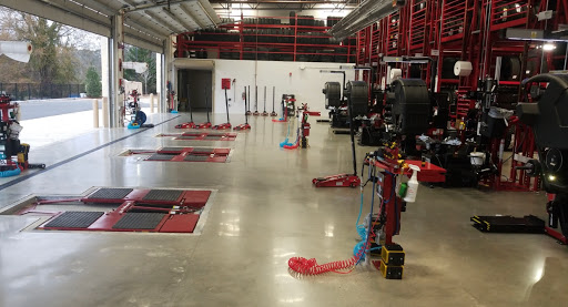 Tire Shop «Discount Tire Store - Farragut, TN», reviews and photos, 11201 Kingston Pike, Farragut, TN 37934, USA