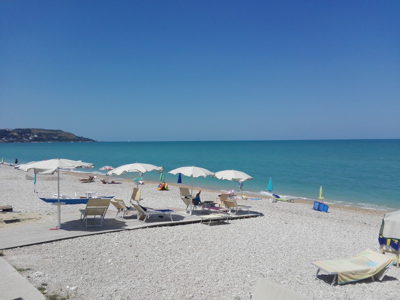 Φωτογραφία του Spiaggia di Fossacesia Marina και η εγκατάσταση