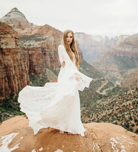 Bridal Shop «A Closet Full of Dresses», reviews and photos, 1249 N Greenfield Rd, Mesa, AZ 85205, USA