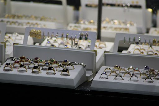 Jewelry Store «Shnayder Jewelry and Pawn Shop», reviews and photos, 110 Daniel Webster Hwy, Nashua, NH 03060, USA