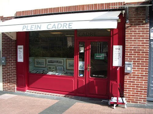 Magasin d'encadrement plein cadres Honfleur