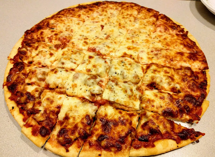 #1 best pizza place in Oak Lawn - Phil's Pizza