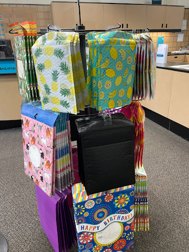 Shipping and Mailing Service «The UPS Store», reviews and photos, 7683 SE 27th St, Mercer Island, WA 98040, USA