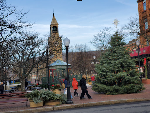 Restaurant «Old World Cafe & Ice Cream», reviews and photos, 1 W Market St, Corning, NY 14830, USA