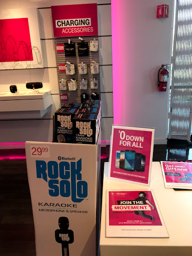 Cell Phone Store «T-Mobile», reviews and photos, 35020 Newark Blvd, Newark, CA 94560, USA