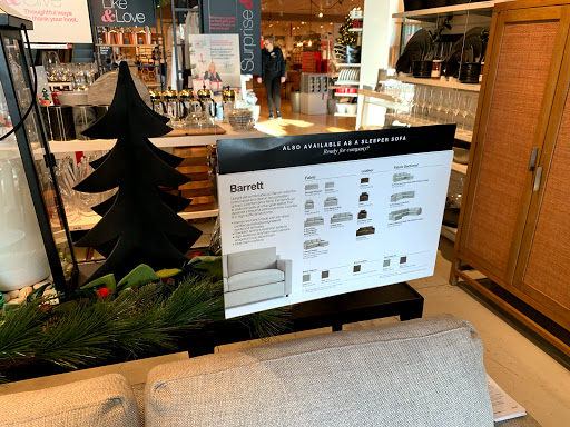 Furniture Store «Crate & Barrel», reviews and photos, 4999 Old Orchard Road4999, Skokie, IL 60077, USA