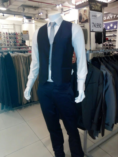 Stores to buy men's vests Santiago de Chile