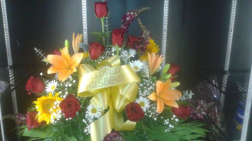 Florist «Bee Flowers», reviews and photos, 2637 E Allegheny Ave, Philadelphia, PA 19134, USA