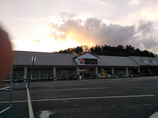 Home Improvement Store «Tractor Supply Co.», reviews and photos, 868 S Main St #100, Cleveland, GA 30528, USA
