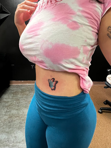Explore thigh tattoo ideas, creative tattoo ideas in Beaver Meadows, available at Dominican Tattoo