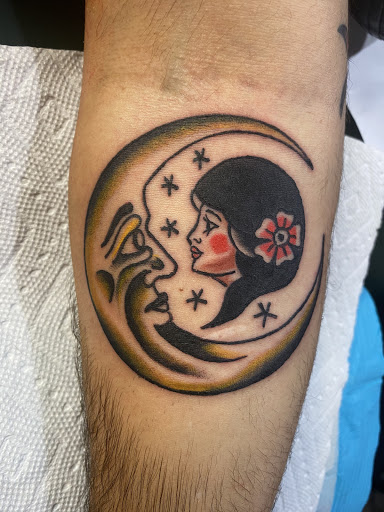 Tattoo Shop «Into The Sun Tattoo Studio», reviews and photos, 323 Bridge St, Phoenixville, PA 19460, USA